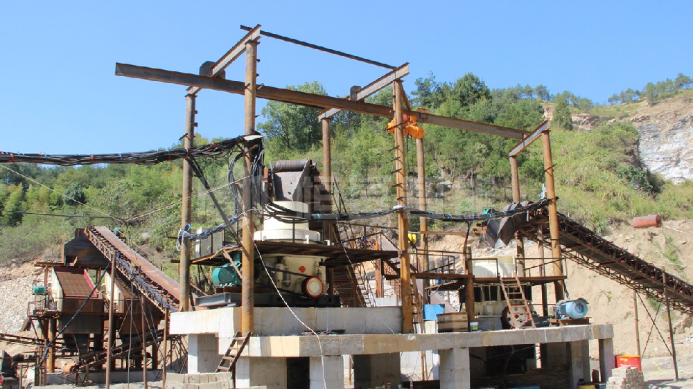 湖北黃岡花崗巖碎石生產(chǎn)線300噸/時(shí)